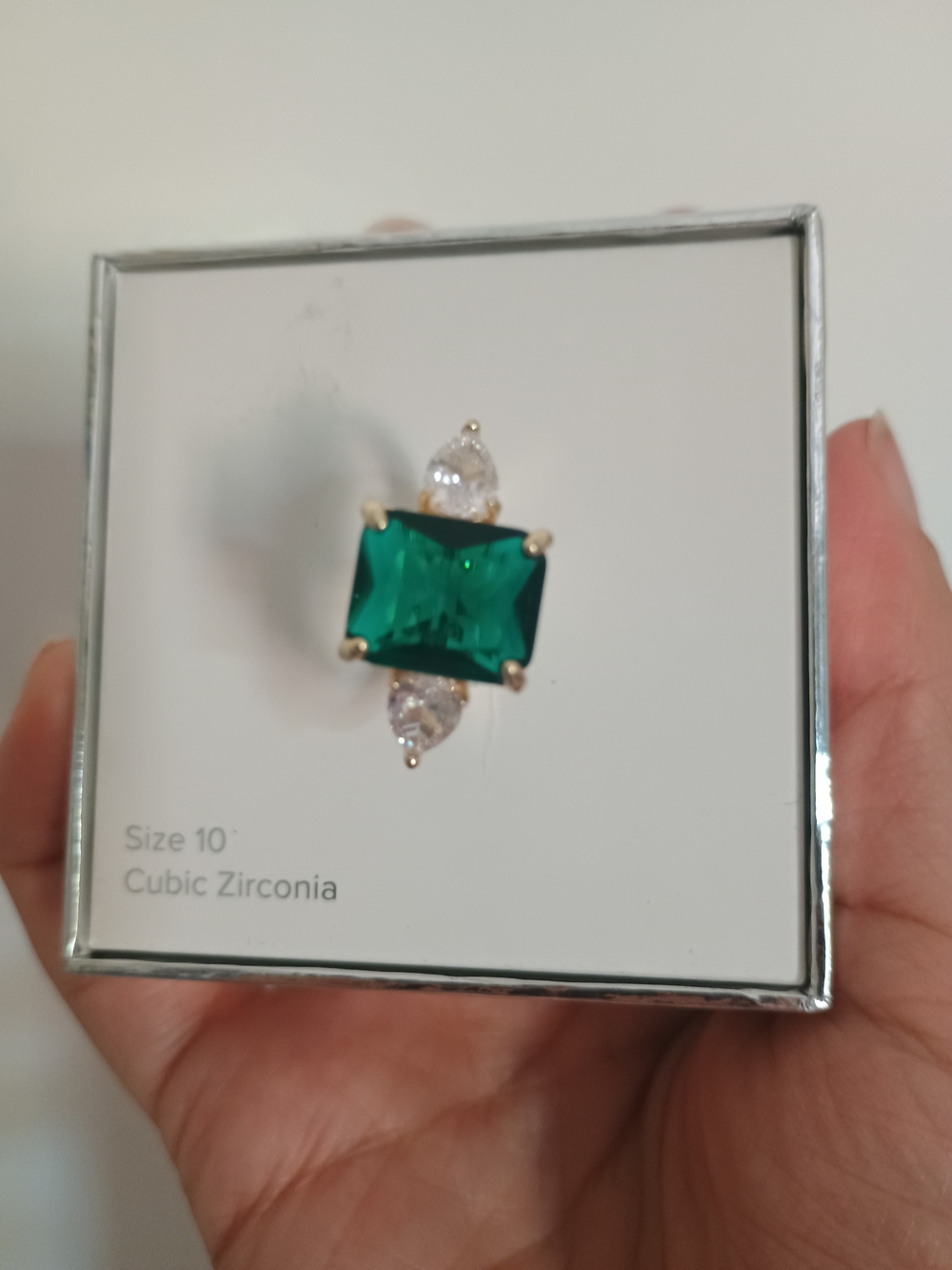 Emerald Green Cushion Cubic Zirconia Ring - Size 10